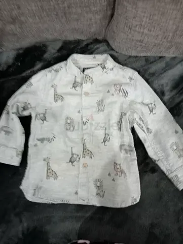 Lightweight long-sleeve baby shirt with animal print – size 12-18 months