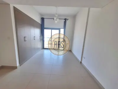 Luxurious Huge Studio Flat Available With Kitchen Appliances