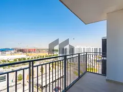 Cozy 2BR | Community View | Prime Location
