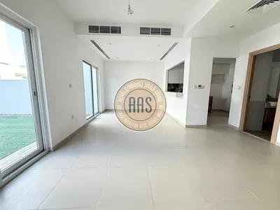 Prime Location | 3-Bedroom Townhouse Villa For Rent in Amaranta 3
