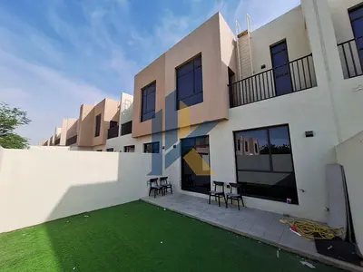 Spacious 2-Bedroom Townhouse in a Prime Location | Walking Distance to Amenities