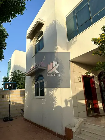 5 bedrooms / 5,000 sq. ft. / swimming pool / next to Carrefour Al Mirqab / Sharjah