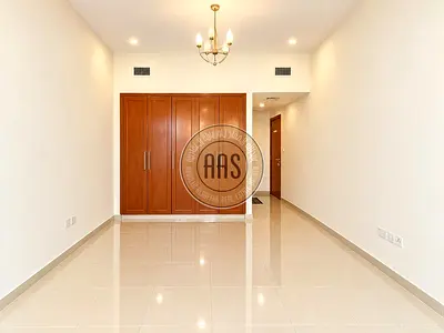 Luxury 1BR Apartment | Chiller Free | Prime Location