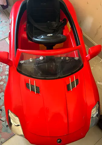 Mercedes car with remote and charger and aslo scooter for sale both 400 aed