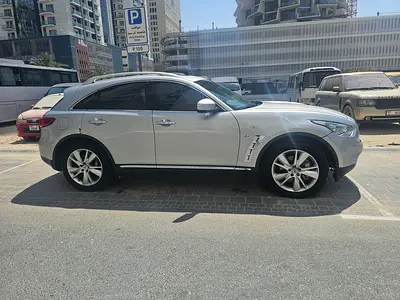 صورة 8 لـ 2016 Infiniti QX70