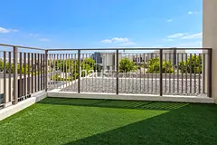 New Landscape | Corner Unit | Curtains Included
