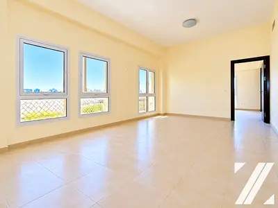 Bright & Spacious | 1 Bedroom | Vacant Unit