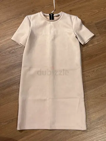 Beige short-sleeve shift dress - size S, simple casual style