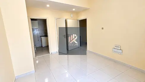 استوديو للإيجار السنوي في البوطينة بـ 12 ألف درهم على 6 دفعات