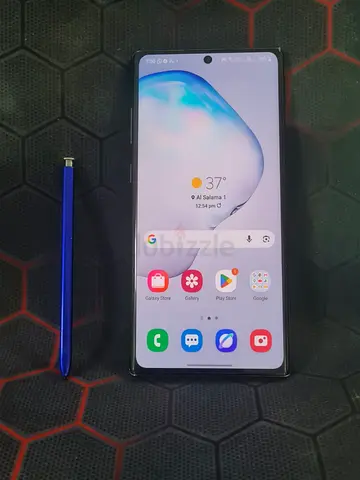 Samsung note 10 plus 256 ..12