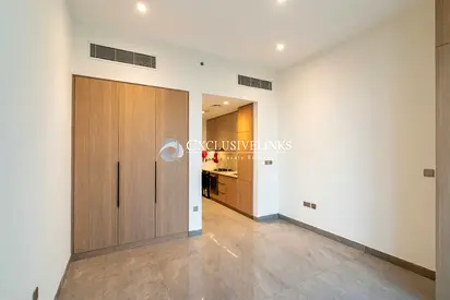 Brand New | Top Floor | Balcony with JGE View