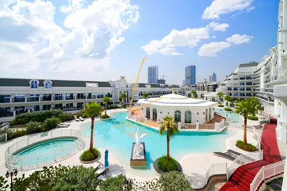 Pool View | Wellness Amenities | Fitted kitchen