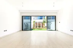 Single Row | Unfurnished | Upgraded