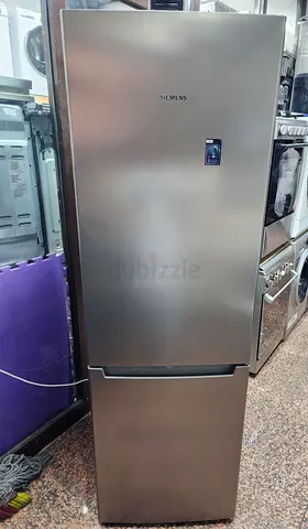 Siemens IQ300 Fridge On Top Bottom Freezer Latest Version With Excellent Condition Same Like New