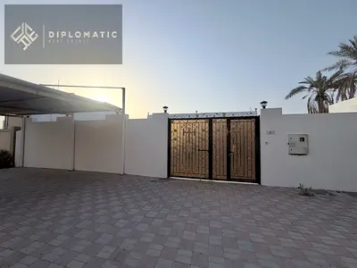 فيلا واسعة 3 غرف نوم + خادمة للإيجار في السيح