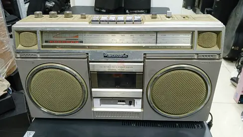Vintage Panasonic Rx-5030 Model Vintage 80s Boombox Am/fm Radio( made in Japan)
