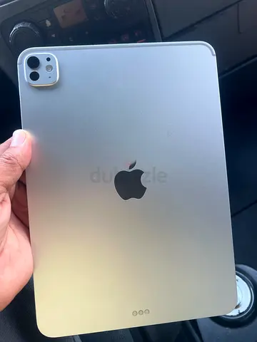 Apple ipad M5 pro with 2 years apple warranty & 2 year insurance ! with brand new charger box