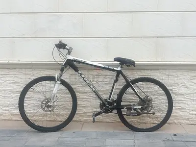 Trek 6000 bike model from 2011