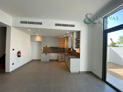 NEAR POOL | SINGLE ROW | READY TO MOVE
