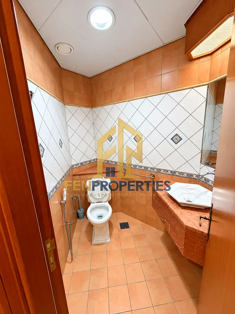 Spacious 4BR Apartment | Fitted Wardrobes | Separate Kitchen