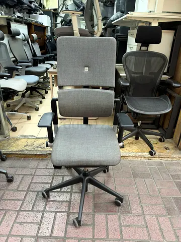 Steelcase please V2 chair for selling.comfirtable for long time sitting