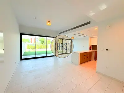 SINGLE ROW LUXURY LIVING 3BR+MAID VILLA JUST 160K
