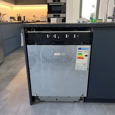 Siemens latest model 3 rack dishwasher built-in fully-integrated by ameen