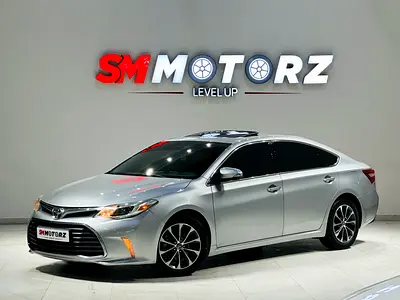 2017 Toyota AVALON — фото 2
