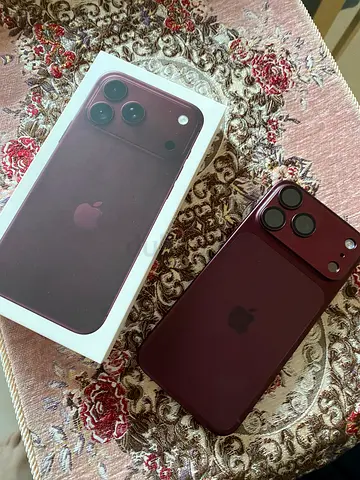 (TDRA) iPhone 18 Pro Max Burgundy - (OPEN BOX) - used for 7 days - 256GB - 15 battery cycles
