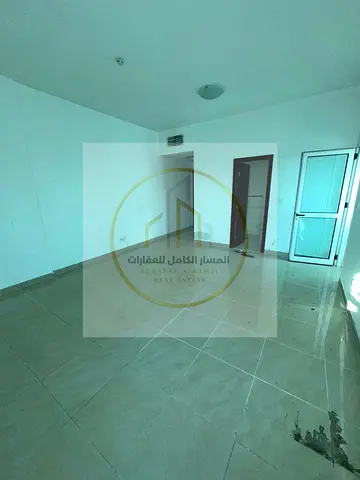 Stunning Dubai view 🚗 Free parking 👨👩👧👦 Tower for families 🚗 Directly on the Dubai exit 🏋️ Men's and women's gym 🏊 Men's and women's swimm