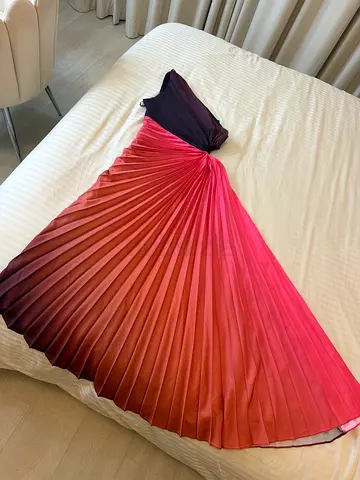 Fashionnova Pleated ombré midi skirt in pink to burgundy, size S