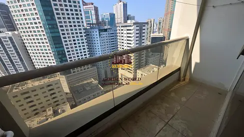 🏢 شقة غرفتين وصالة للإيجار – المجاز 2، الشارقة  📍 الموقع: شارع جمال عبد الناصر  ✨ فرصة مميزة للسكن في برج حديث عمره 3 سنوات، والشقة ثالث ساكن!  🔑 م