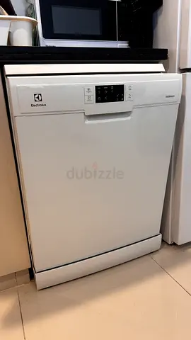 Electrolux freestanding dishwasher - very good working condition, approx. 2 years old, pick up only
