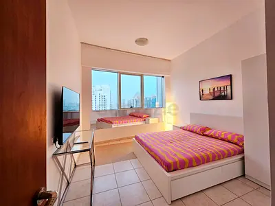 MASTERROOM in front of Metro/Tram
