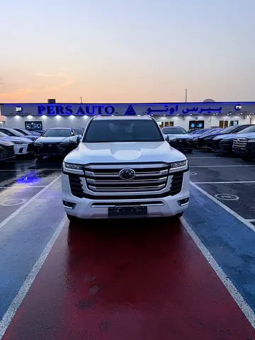 Toyota Land Cruiser VXR 2023 GCC Specs
