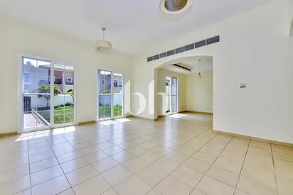 Single Row | Unfurnished | Vacant | Type 2M