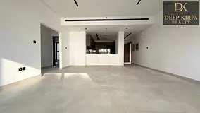 Spacious 2 Bedroom | Luxury Living | Close to Entry Exit