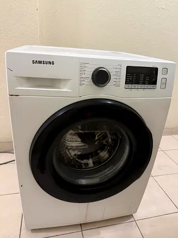Samsung Washing machine 8L , gently used