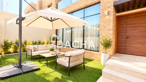 Upgraded Villa | 4 BR+Maid | | Multiple Cheques
