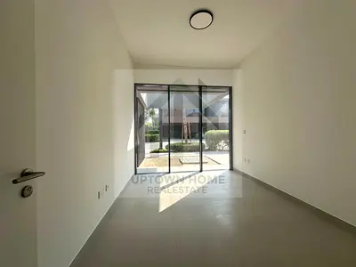 4 bed/ corner/ready to move/ brand new