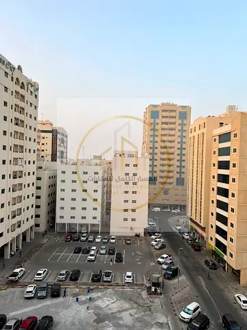 غرفة وصالة للإيجار في القاسمية المحطة | مقابل الحديقة مباشرة | بلكونة ومساحات كبيرة | شهر مجاني
