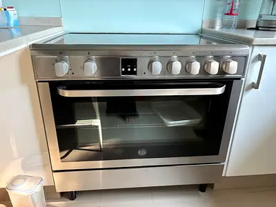 Stainless Steel 90cm Electric Cooker with Glass Ceramic Hob - Good Condition