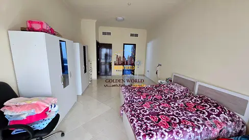 Luxury Duplex for Rent or Sale – Al Khan Corniche, Sharjah Experience upscale waterfront living in this exceptional duplex on Al Khan Corniche, Sharja