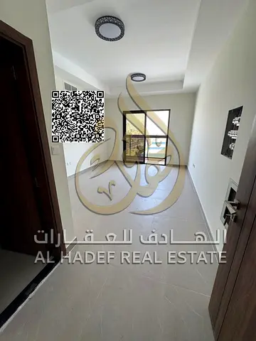 غرفة وصالة بالجرف 2، أول ساكن، حمامان وبلكونة، بناية عائلات وتشطيبات ممتازة. الإيجار 38 ألف سنويًا على 4 أو 6 أو 12 شيك، والتأمين شيك لا يصرف شه مميزه