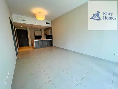 Modern 1BR Apartment | SOL Avenue | Balcony & City View