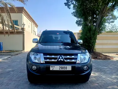 Mitsubishi Pajero 2013 GLS GCC Specs in Excellent Condition