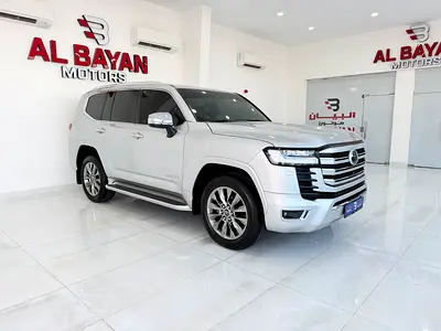 تويوتا لاند كروزر Toyota Land Cruiser VXR 2023 في اكس ار تحت الضمان بدون صبغ أو حوادث