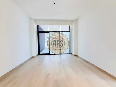 Brand New | U shape kitchen | Huge layout |