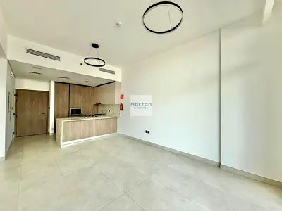POOL VIEW | SEPARATE LAUNDRY | DISHWASHER SPACE