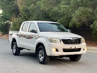 Toyota Hilux 2014 Double Cab DLX GCC Specs